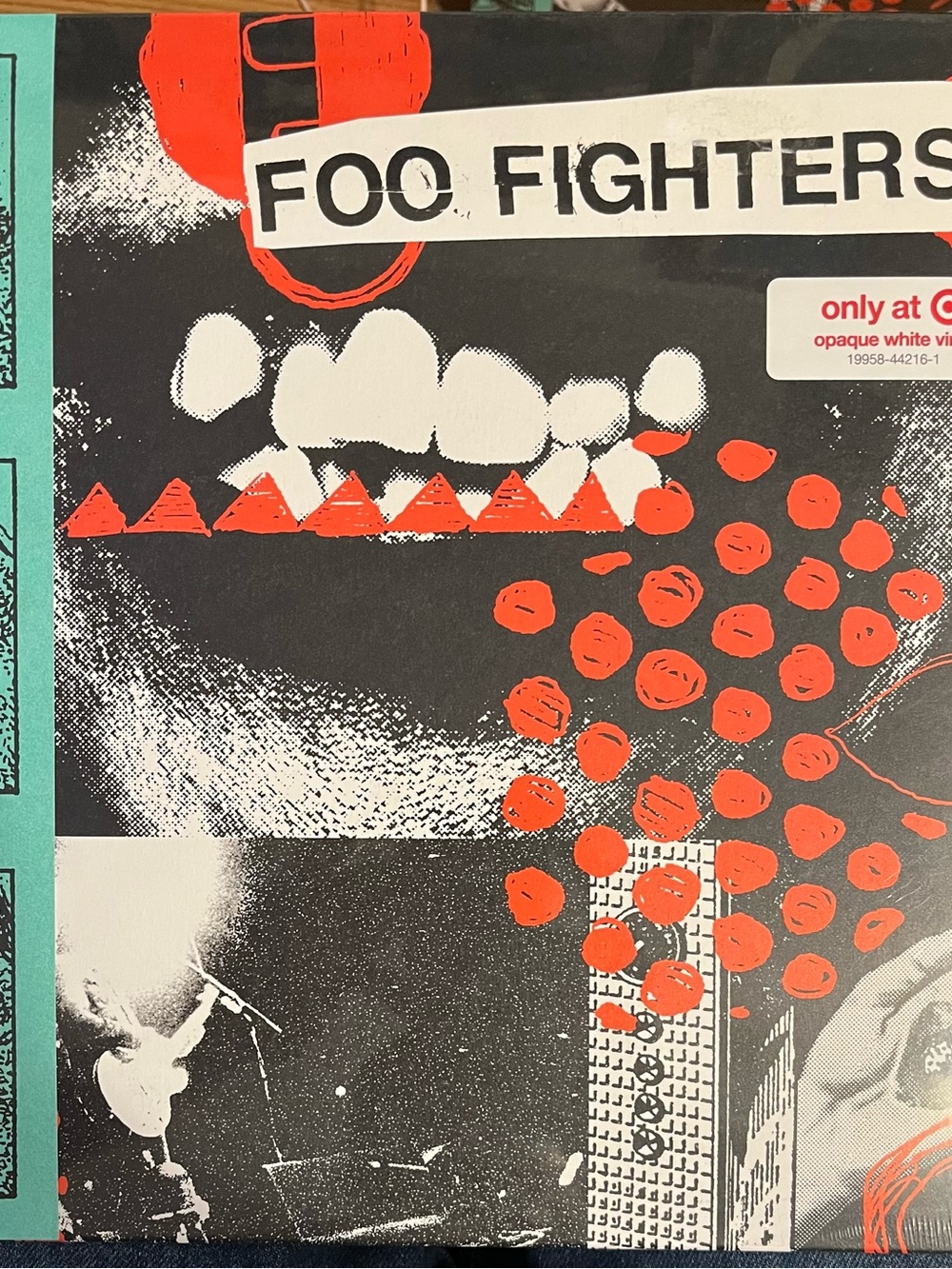 Foo Fighters– Your Favorite Toy (Rock)